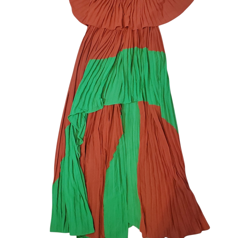 Elegant Green and Orange Pleated Dress